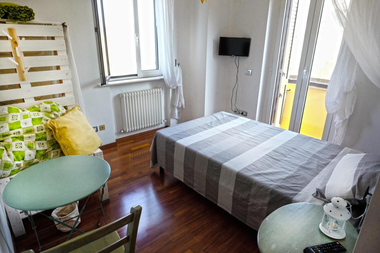 Vistazzurra B&B 安科纳 外观 照片